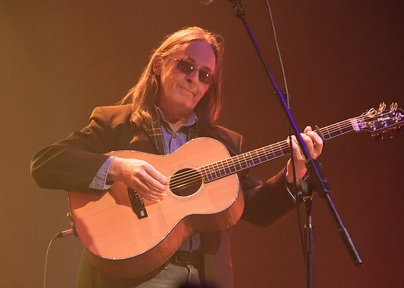 Dougie MacLean
