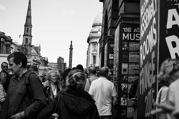 Edinburgh festival crowds