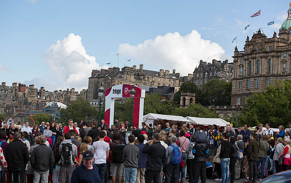 Edinburgh festival crowds