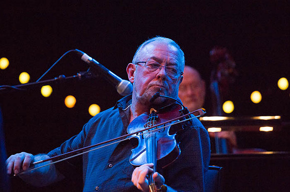 Aly Bain