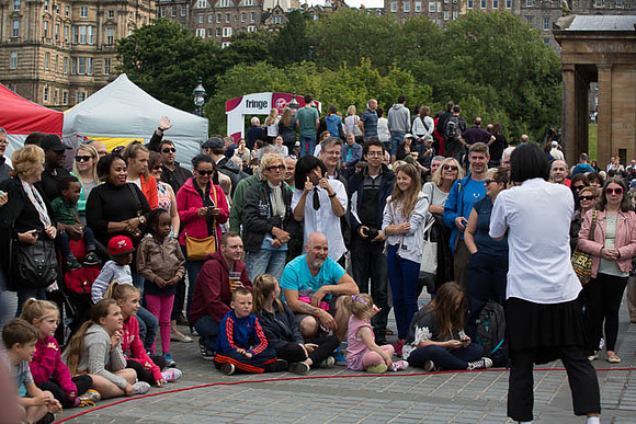 Edinburgh festival crowds