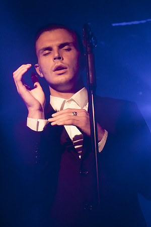 theo hutchcraft