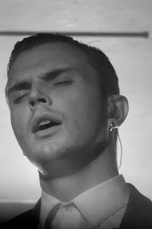 theo hutchcraft