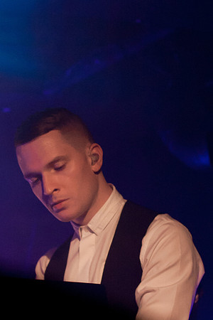 theo hutchcraft