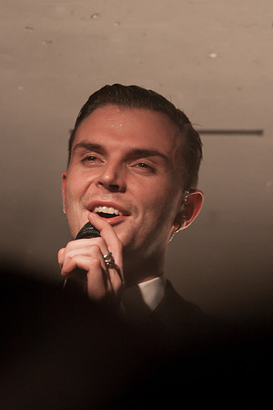 theo hutchcraft