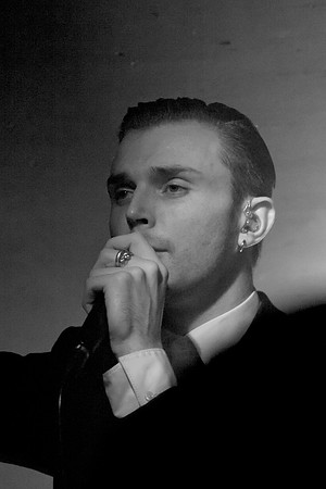 theo hutchcraft