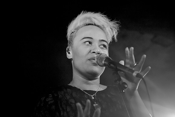 Emeli Sande King Tuts 2010