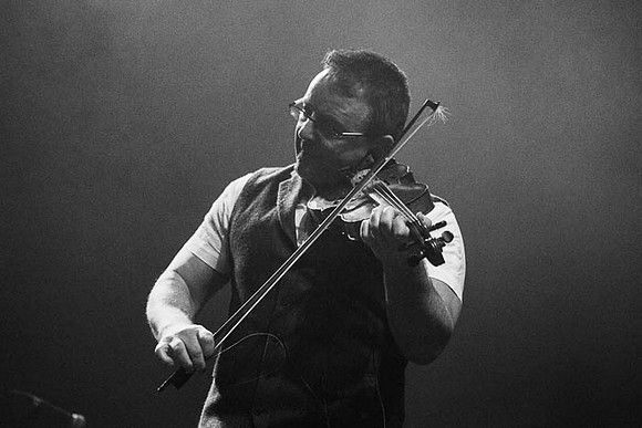 Angus Lyon
