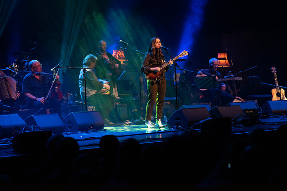 Sierra Hull. Transatlantic Sessions at Celtic Connections