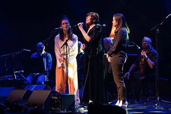 Sierra Hull,  Cathy Jordan, Rachel Sermanni,