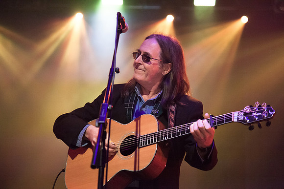 Dougie MacLean