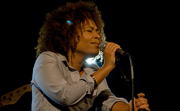 Emeli Sande Oran Mor 2007