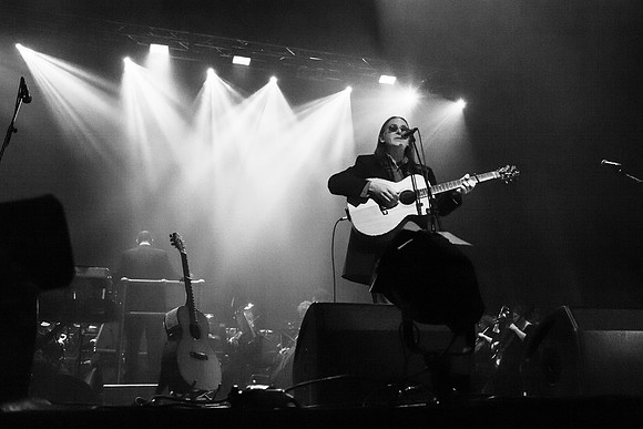 Dougie MacLean